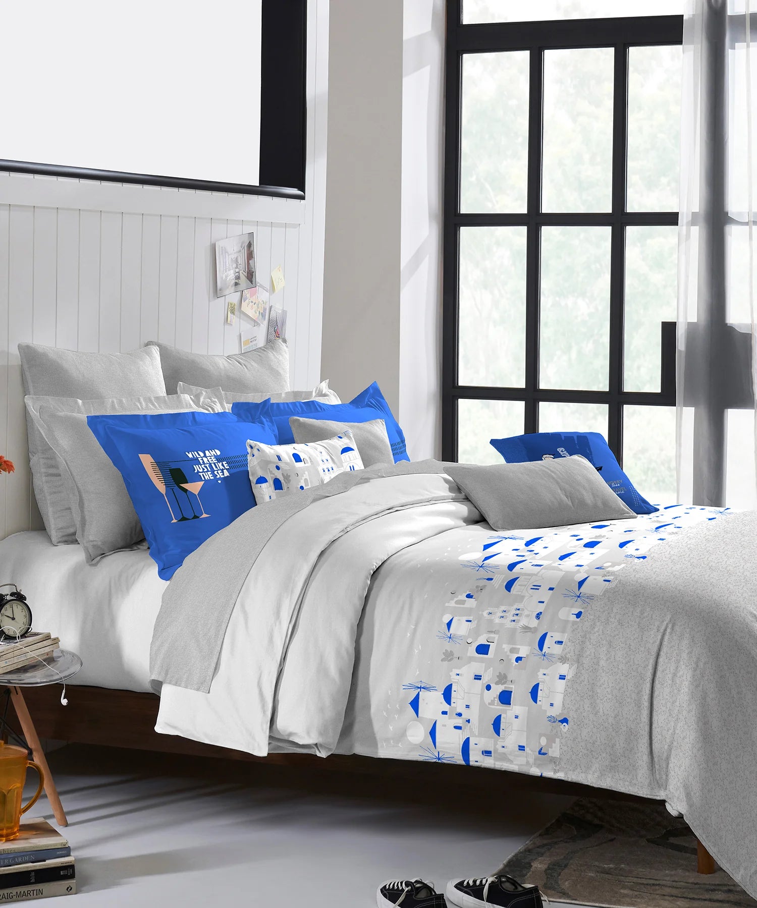 His & Her King Bedsheet Set, Soiree@Sea|144 TC Cotton| 2 Pillow Cover & 2 Cushion Covers